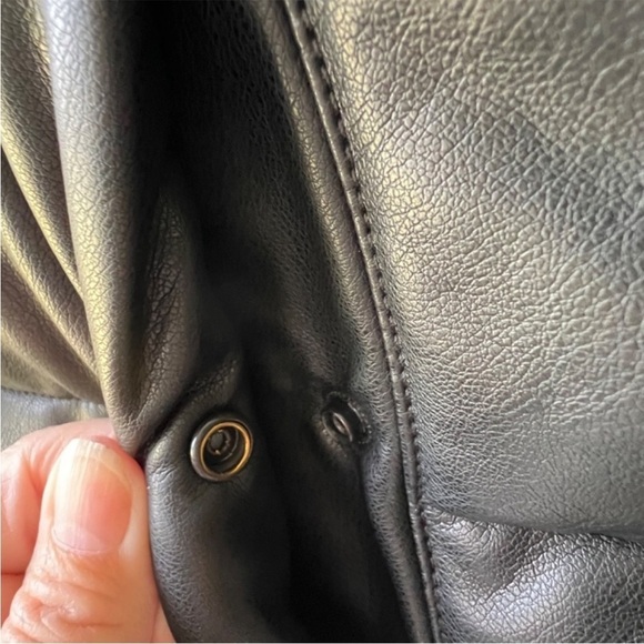 Marc New York Andrew Marc black Faux Leather Puffer Vest size Small - Picture 12 of 15